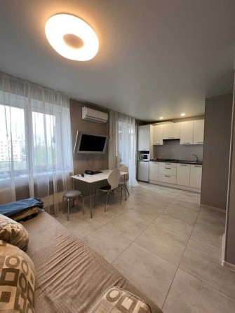 Продаж студії з ремонтом. Новобудова! Меблі,техніка - ВСЕ залишається! - фото 1