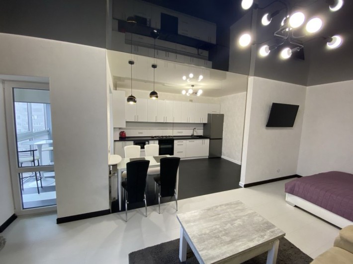 Сучасна однокімнатна квартира в новобудові. - фото 1