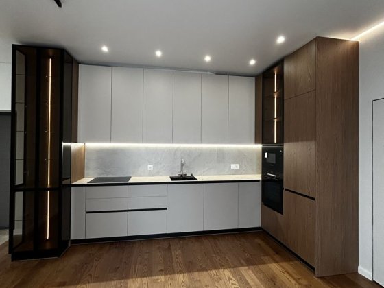 Продаж гарної 2-х кімнатної. Ужгород