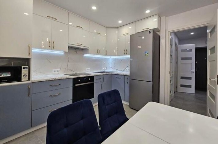 Продаж 2 кімнатної квартири по вул. Степана Будного - фото 1