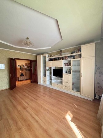 Чудова 2-к квартира в центрі міста з автономним опаленням! - фото 1