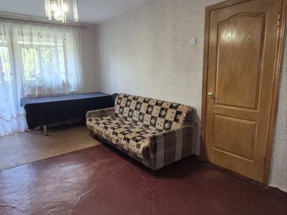 Однокімнатну квартира на Горького.  Терміново продаж! Сумы