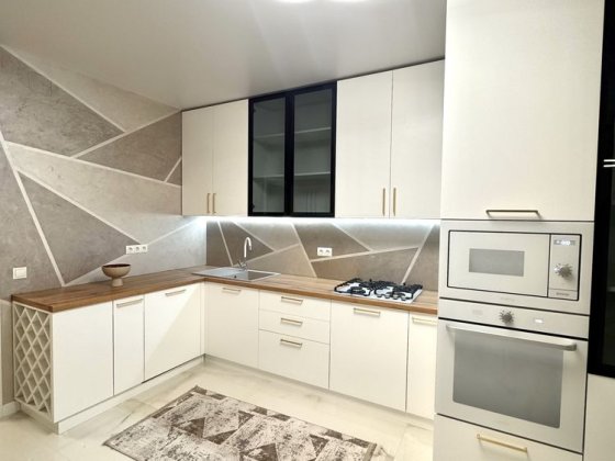 Продаж пентхаусу на Рівненській Черновцы