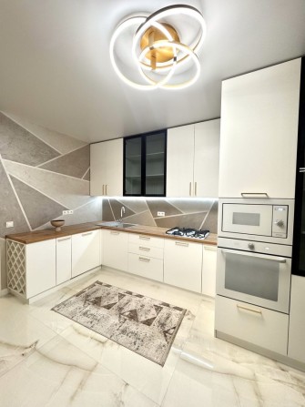 Продаж пентхаусу на Рівненській - фото 1