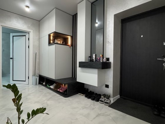 Продаж Кухня студія + 2- кімнати новобудоваз ремонтом меблями техніко! Черновцы