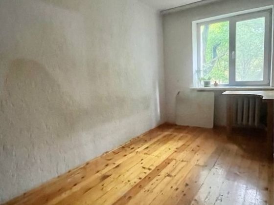 Продаж 2х кімн. київки, СКАЛЬДА, РОЗДІЛЬНІ КІМНАТИ, НЕ КУТОВА, 45м2! Черновцы