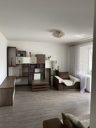 Власник продаю 3к квартиру по вул.Богоявленська 26 площею 77 на 10 пов - фото 1