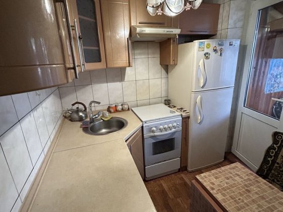 Продаж 2-во кімнатна, Велика площа Полтава