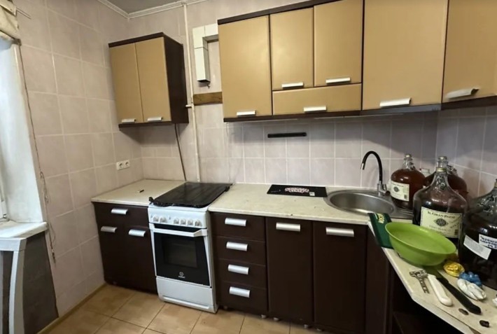 Продам 1 кім Шухевича - фото 1