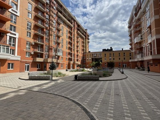 Кухня студія + спальна новобудова ромтісбуд будинок зданий обжитий Черновцы