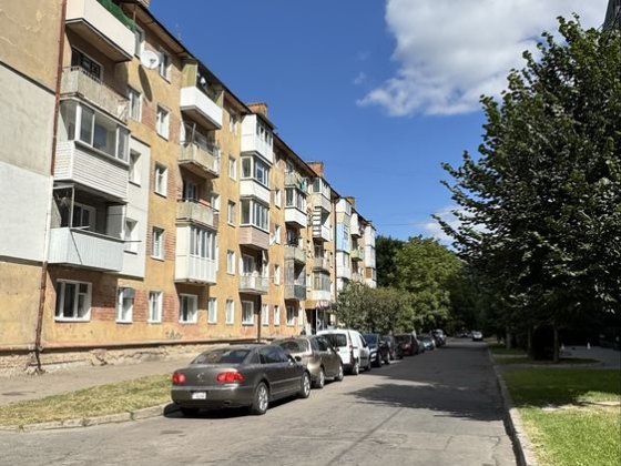 3 кімн квартира в районі Чайки Ровно