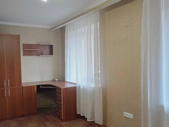 Простора 2-кімнатна з автономним опаленням Суми