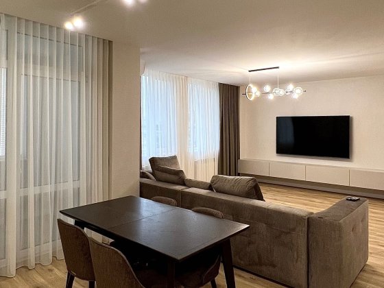 Сучасна та стильна 3к квартира з дизайнерським ремонтом Рівне