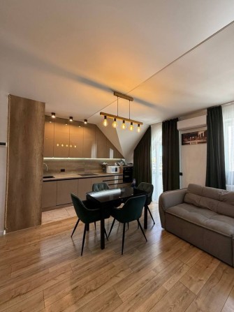 Продаж стильної двоярусної 3-кімнатної квартири біля парку Боздош - фото 1