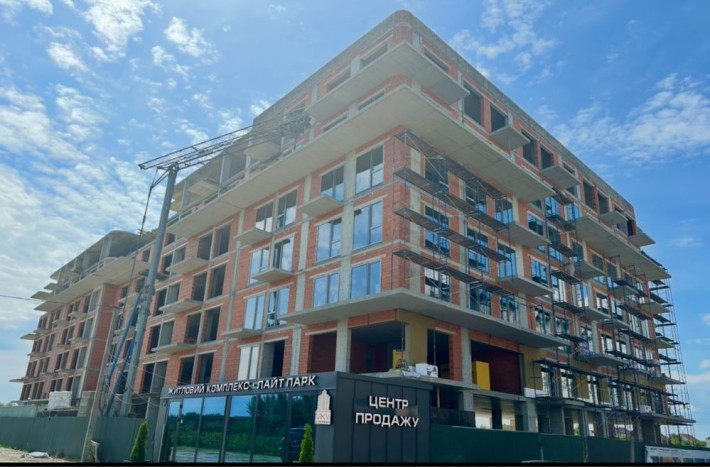 Продаж двокімнатної квартири в ЖК Лайт Парк - фото 1