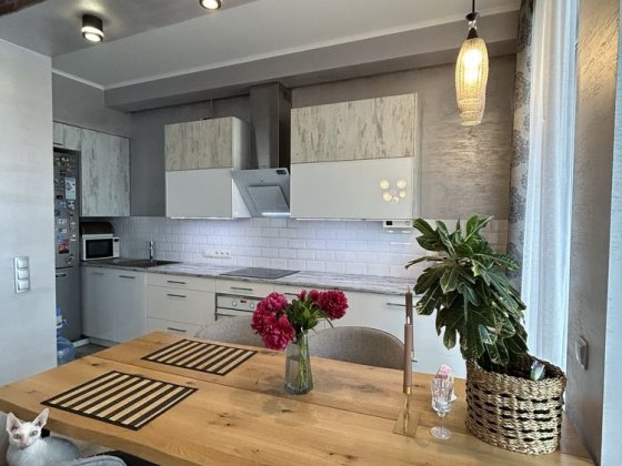 Продаж просторої 2 ярусної квартири Ужгород