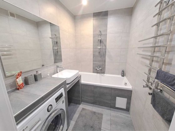 Є-відновлення! 3х кімнатна квартира 94м2 в новобудові. Полтава