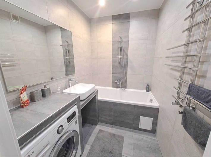 Є-відновлення! 3х кімнатна квартира 94м2 в новобудові. - фото 1