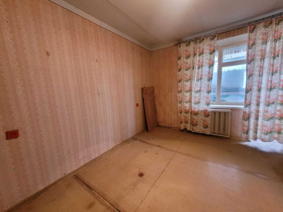 Продам дешево квартиру р-н Браїлки. Полтава