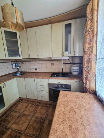 2 кімнатна квартира на 3 поверсі в цегляному будинку - фото 1