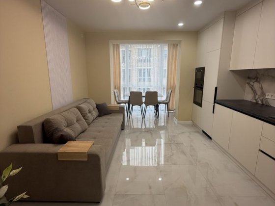 Продаж 1-кімнатної квартири з ремонтом в новобудові Ровно