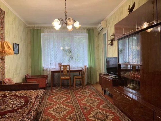 3х.-кімнатна квартира,  середній поверх на Алмазному Полтава