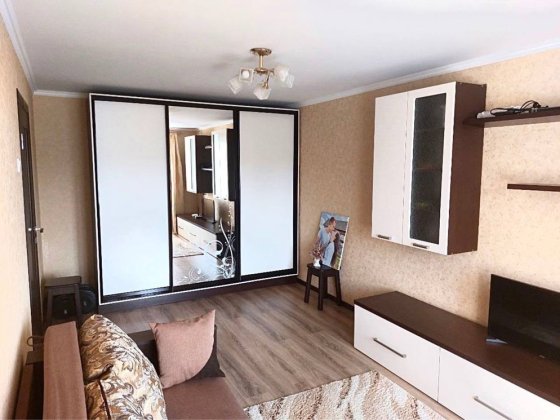 Затишна та доглянута 1-к Степана Бандери,класна локація. Рівне