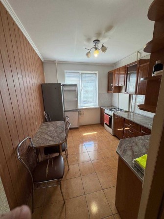 Продаж 2-кімнатної квартири з меблями з євроремонтом. - фото 1