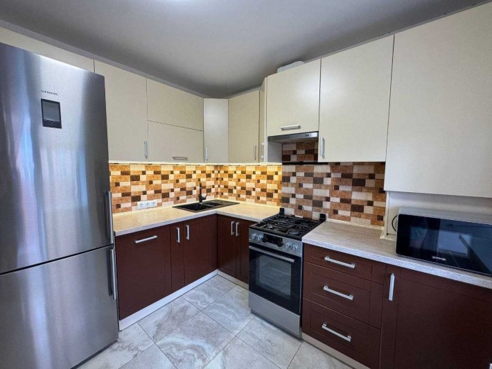 Продаж 2-кімнатної квартири вул. Г.Кондратьєва (біля СНАУ) - фото 1