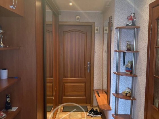 2к квартира з ремонтом, меблями та технікою