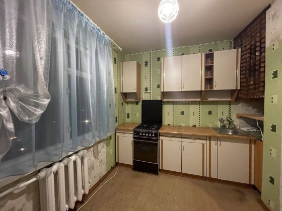 Терміново продам 1-но кімнатну квартиру,за адресою вул.Г.Безручка. Рівне