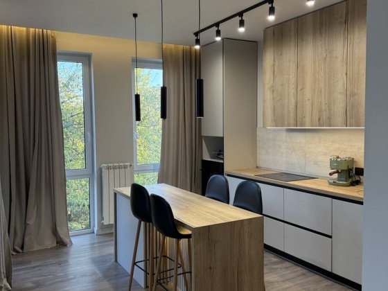 Без комісії! Продаж кв 64 м2 з електрогенератором, Пр Свободи Ужгород