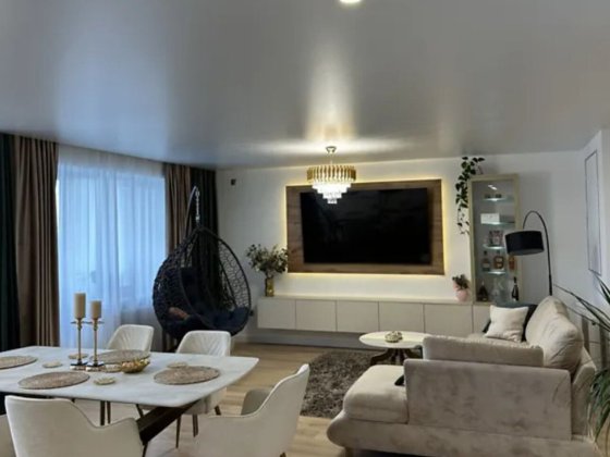 Продаж 3к квартири 84 кв. м на вул. Пирогова Тернополь