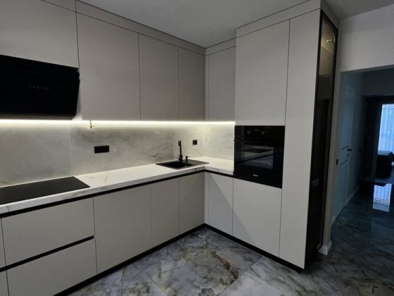 Продаж 2-кім квартири з дизайнерським ремонтом Чернівці