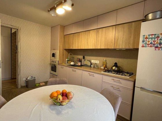 Продаж 4-кімнатної  вул. Шишкарівська (центр) єВідновлення Сумы