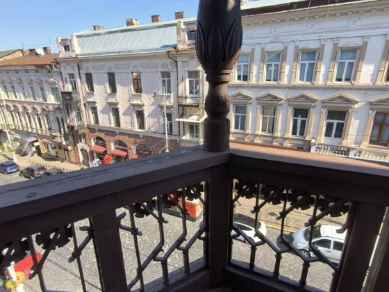 2х кімнатна квартира в центрі міста Черновцы