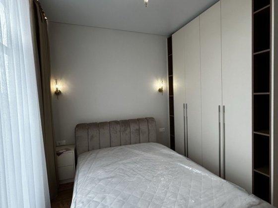 Продаж 2х кімнатної+кухня вітальння з виходом на тирасу/ЖК Кристал Ужгород