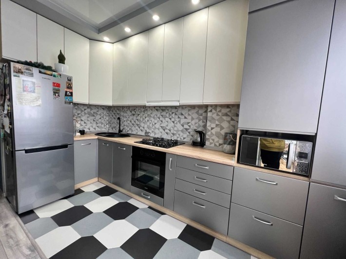 ЖК Садовий!! Квартира готова для життя!! 45м2. Не кутова - фото 1