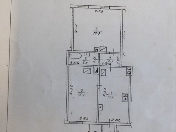 Продам 2кім 57.4м² ціна 27500$. Ровно