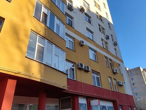 Продаж 3-х кімнатної новобудови в зданому будинку Черновцы