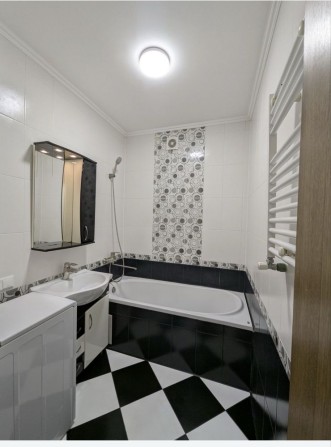 Продам 3 кімнатну новобудову район вул. Головної - фото 1