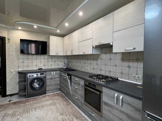 Продаж просторої 3-кімнатної по вул. Збройних Сил України Сумы