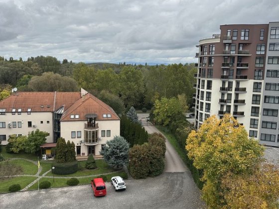 Продаж 1к квартири з видом на парк Ужгород