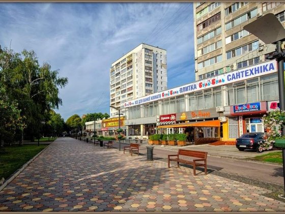 Продам 2-х кімнатну квартиру в центрі міста Сумы