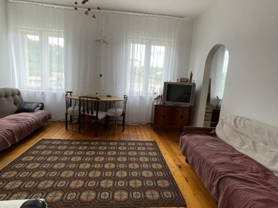 Продам великогабаритну квартиру р- н аеропорту Ужгород