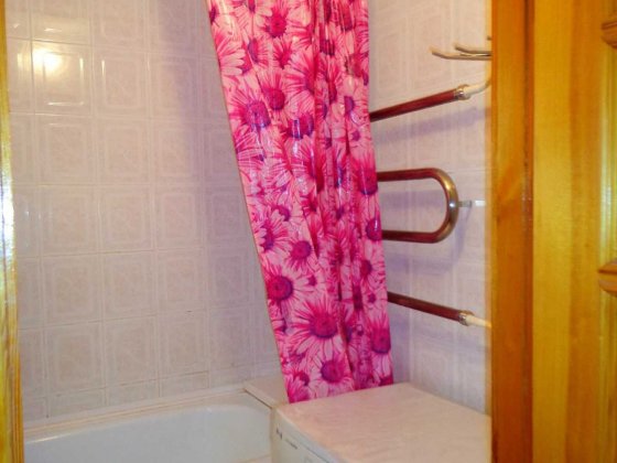 4-х к кв 700 річчя р-н Депот Центр, 3 ПОВЕРХ не кутова, на дві сторони