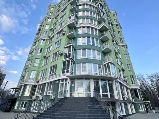 ЦЕНТР! 56кв.м Продам Велику 1 кімн.кв по вул.Міхнюка в р-ні Колиби Чернигов