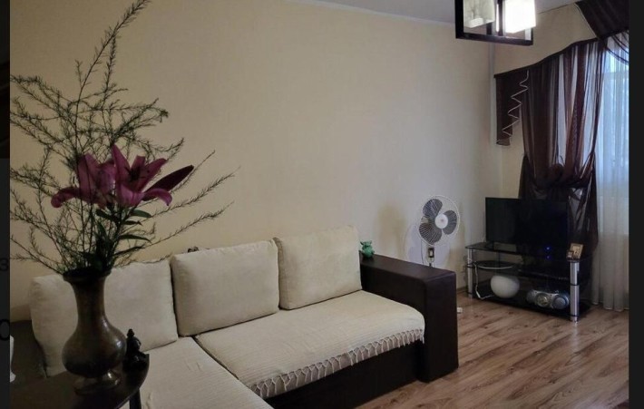 Затишна 2-х кімнатна квартира з газовим опаленням біля Токіо !!! - фото 1