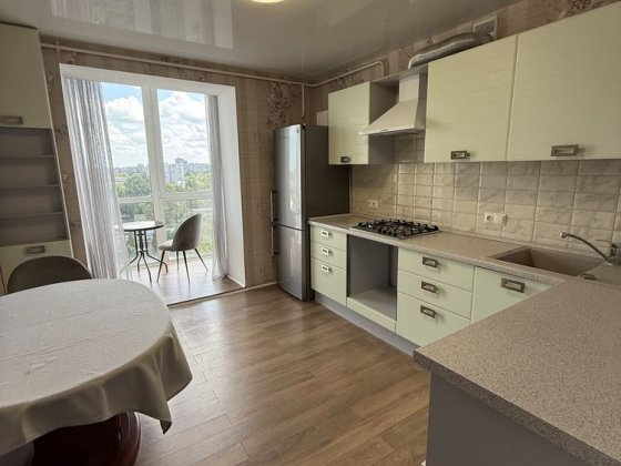 NEWStreet! Продам Большую 2 комн.кв по ул.Героив Чернобыля Чернигов