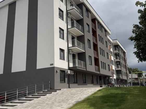 Продаж 1 - км кварири в центрі по вул Руській ( Вигідна інвестиція) Ужгород